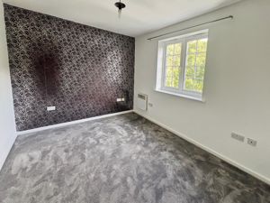 Bedroom- click for photo gallery